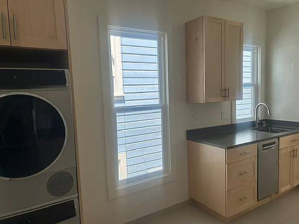 2BR/1BA Apartment · San Francisco photo 3