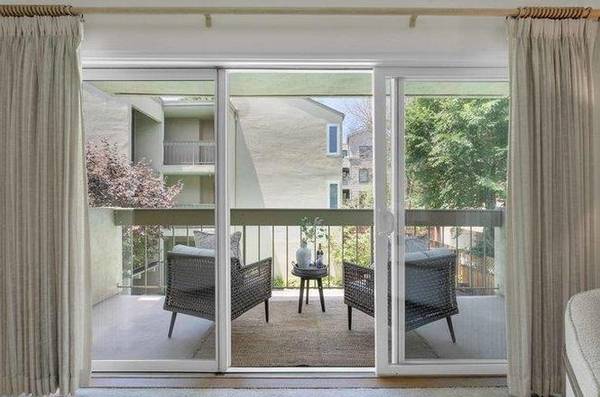 Condos on N El Camino Real · San Mateo photo 4