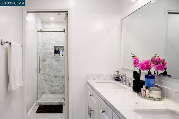 Condos on Showers · Palo Alto photo 3