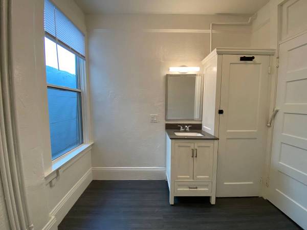 1BR/1BA Apartment · San Francisco photo 4