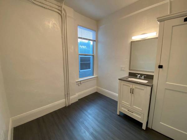 1BR/1BA Apartment · San Francisco photo 3
