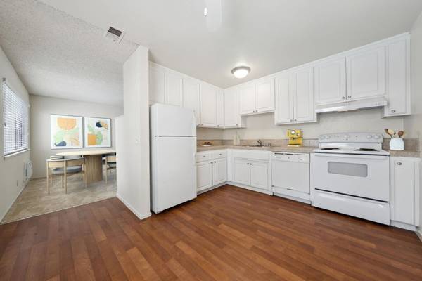 1BR/1BA Apartment · San Francisco photo 2
