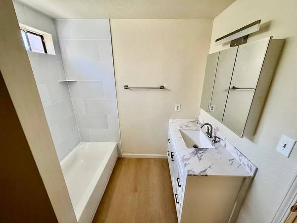 1BR/1BA Apartment on Pine St · San Francisco photo 3