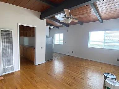 2BR/1BA Apartment · San Francisco photo 2