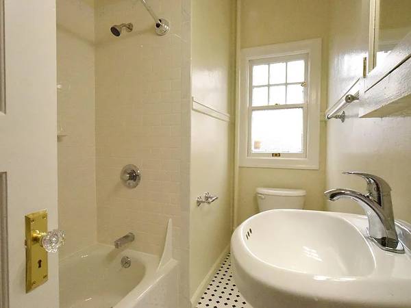 0BR/1BA Apartment · San Francisco photo 5