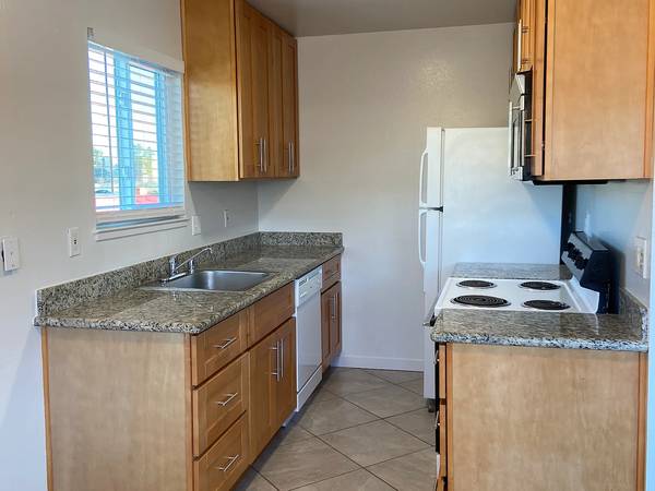 1BR/1BA Apartment on Merrydale Rd · Kentfield photo 2