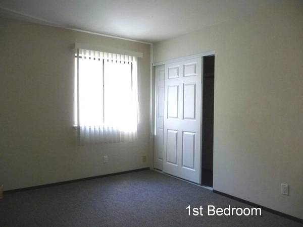 2BR/1BA Apartment on Prince Street · Berkeley photo 5