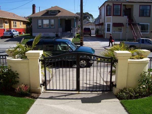 2BR/1BA Apartment · Emeryville photo 4
