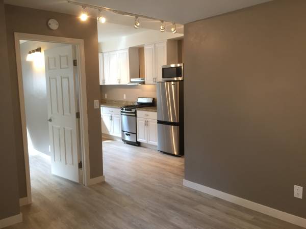 1BR/1BA Apartment · Scotts Valley photo 2