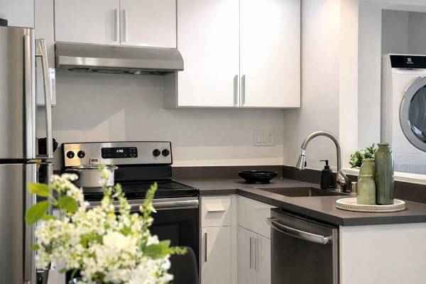 Apartments on Estabrook St · San Leandro photo 5