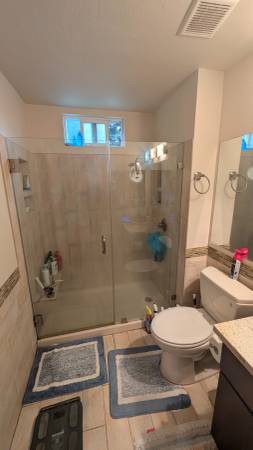 2BR/1BA Apartment · Emeryville photo 5