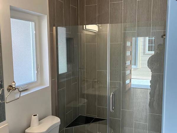 1BR/1BA Apartment · Oakland photo 2