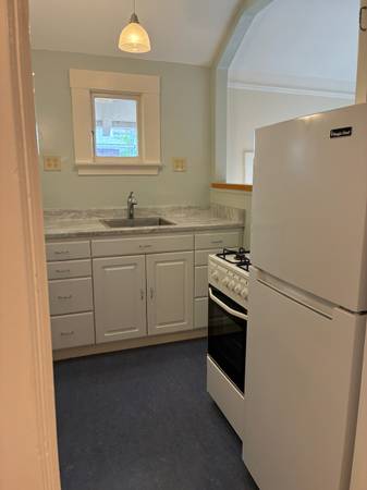 0BR/1BA Apartment · Berkeley photo 4