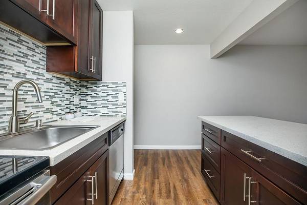 Creekside Apartments photo 3