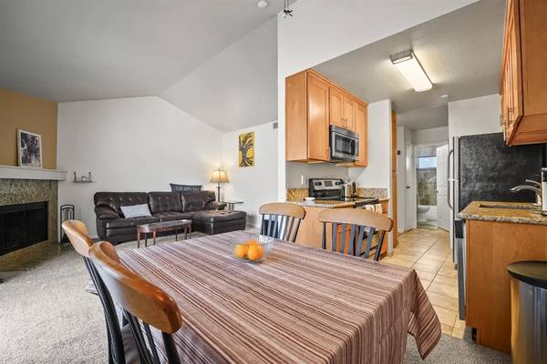 1BR/1BA Condo · Newark photo 5