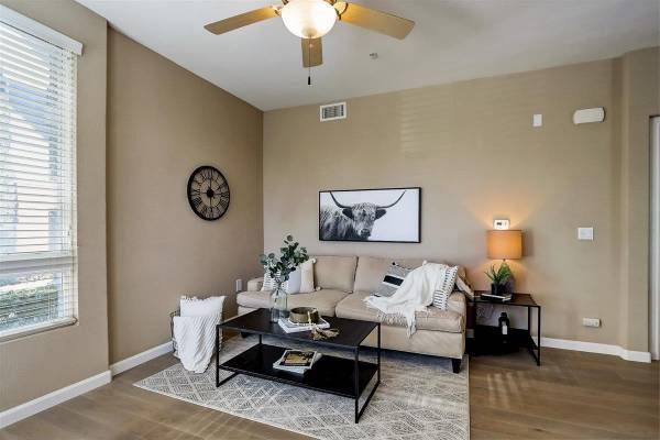 1BR/1BA Apartment on S Main St · Milpitas photo 2