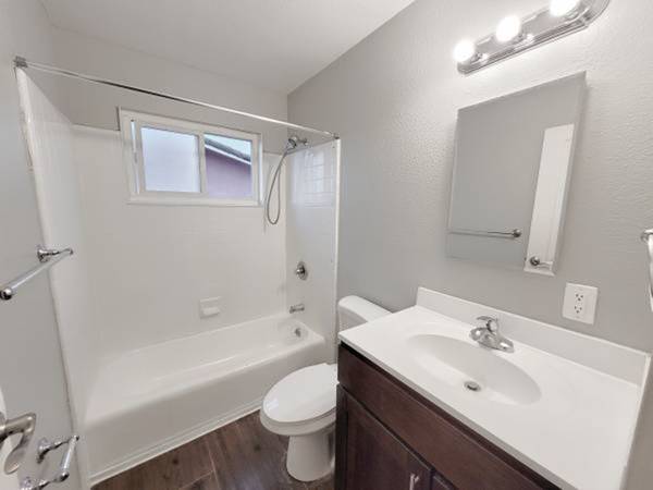 1BR/1BA Apartment · Hayward photo 2