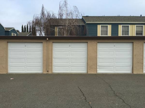 2BR/2BA Apartment · Hayward photo 2