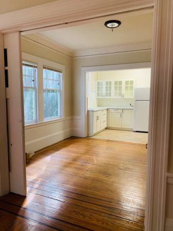 1BR/1BA Apartment on Grand Avenue Near Parkview Terrace · Oakland photo 3