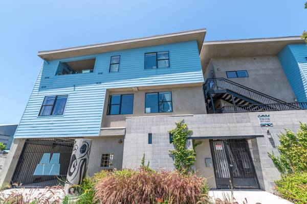 3BR/3BA Apartment on 65th Street · Oakland