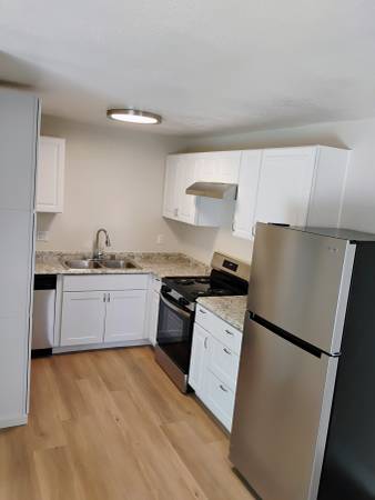 Apartments on Montecito Blvd. · Santa Rosa photo 2