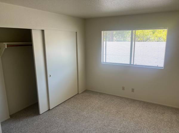 2BR/1BA Apartment on Mission Blvd. · Santa Rosa photo 3