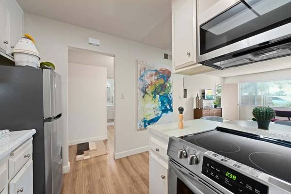 Apartments on Blacow Road · Fremont photo 5