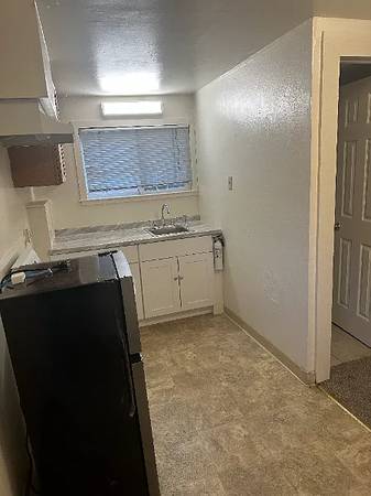 $1695.00 - Upstairs Studio Available Now In San Jose Near 280/87 Freeways! photo 4