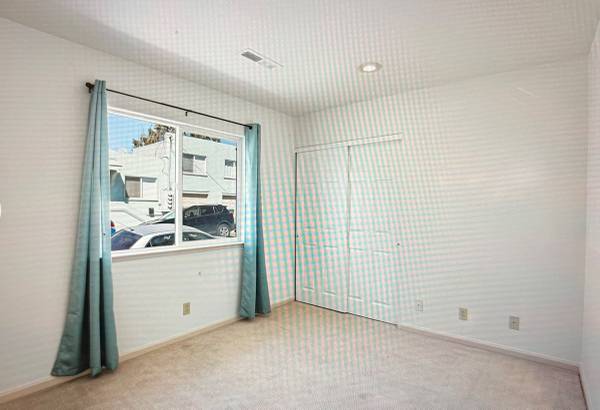 2BR/1BA Duplex · Oakland photo 5