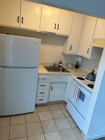 0BR/1BA Apartment · Campbell photo 2