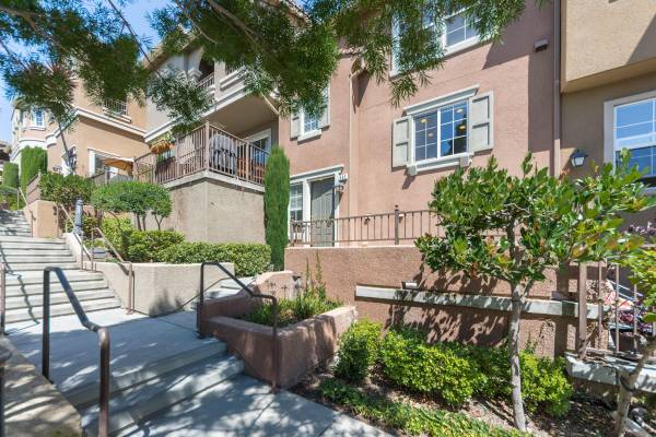 553 Adeline Ave photo 5