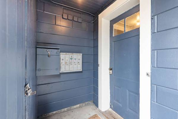 3BR/4BA Condo on Treat Ave · San Francisco photo 3