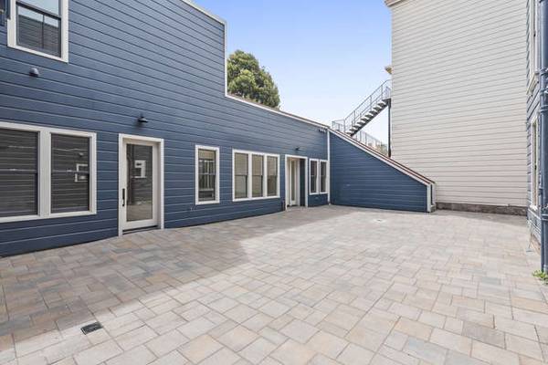 3BR/4BA Condo on Treat Ave · San Francisco photo 4