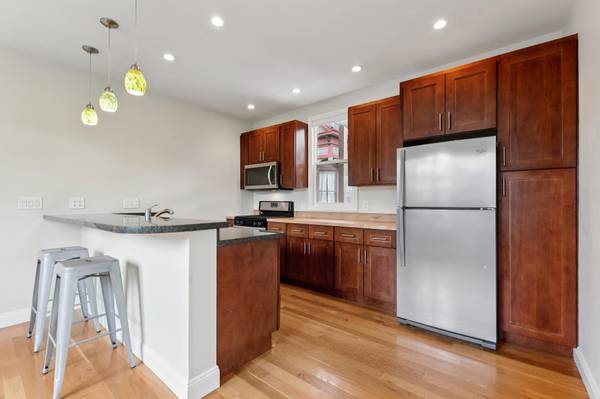 1BR/1BA Apartment · Berkeley photo 5