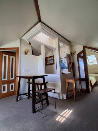 1BR/1BA Loft · Greenbrae photo 2