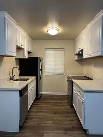 Apartments on Marlow Rd · Santa Rosa photo 5