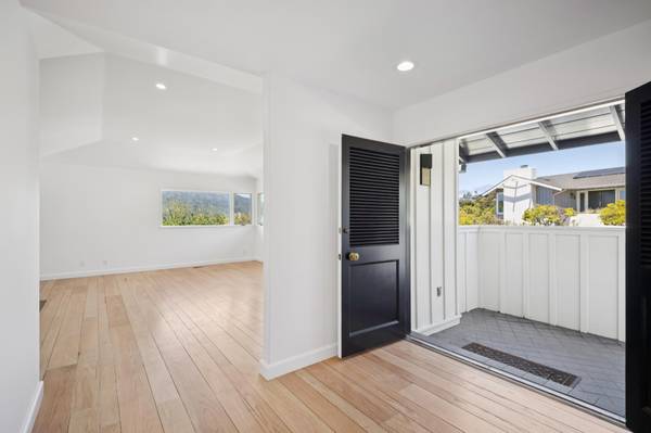 3BR/3BA Single Family House on Corte Toluca · Greenbrae photo 4