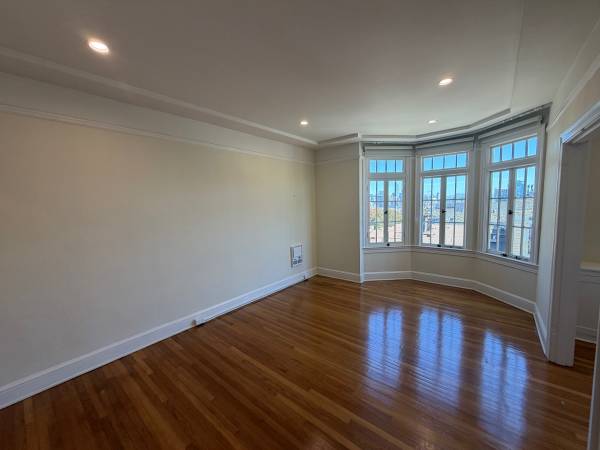 0BR/1BA Apartment · San Francisco photo 5