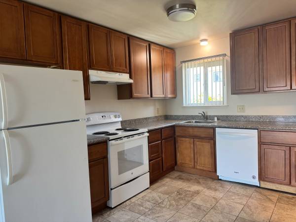 Apartments on 21st. Avenue · Oakland photo 2
