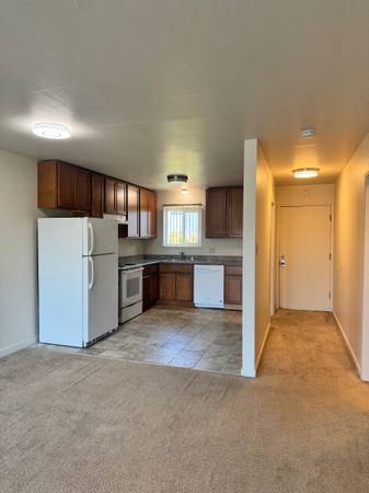 Apartments on 21st. Avenue · Oakland photo 4