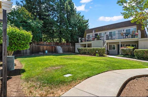 3BR/2BA Condo · Concord photo 3