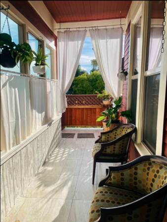 3BR/2BA Duplex · Kentfield photo 3