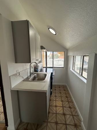 1BR/1BA Single Family House · San Jose photo 4