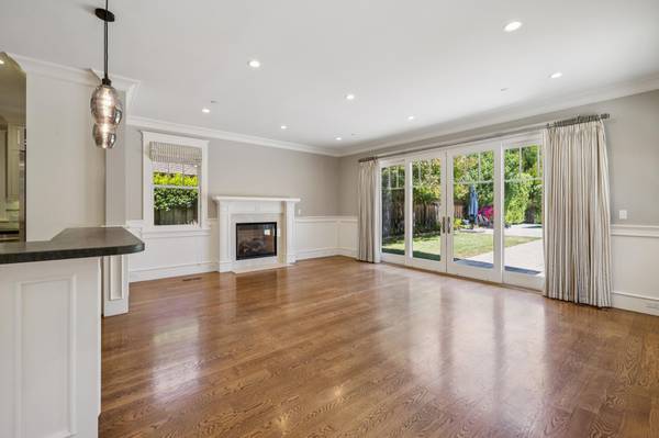 5BR/6BA Single Family House on Howard Ave · Burlingame photo 3