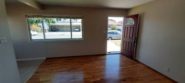 1BR/1BA Apartment on Karen Drive-Apt 1 · Santa Clara photo 2
