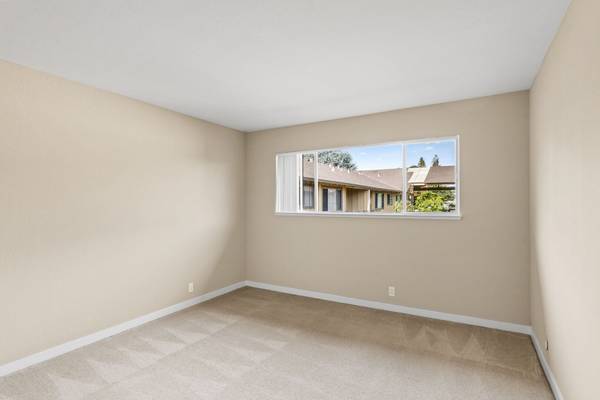 Apartments on California Street · Mountain View photo 5