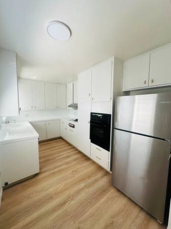1BR/1BA Apartment · Oakland photo 2