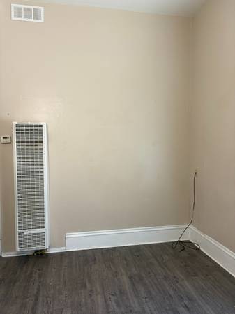 2BR/1BA Apartment · Berkeley photo 4
