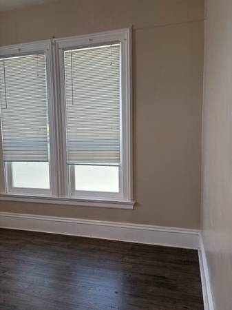 2BR/1BA Apartment · Berkeley photo 2