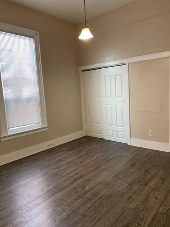 2BR/1BA Apartment · Berkeley photo 2
